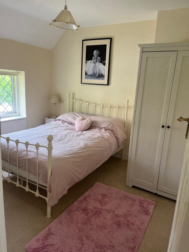 1 bed flat Dorking Main Photo