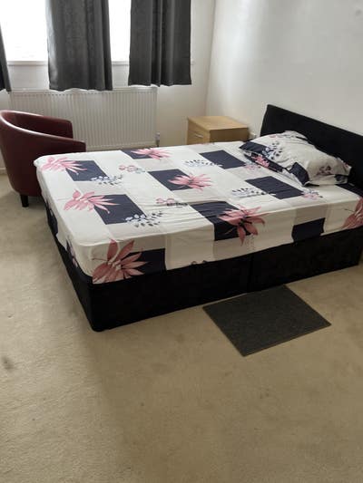 Spacious Double room with Garden  Main Photo