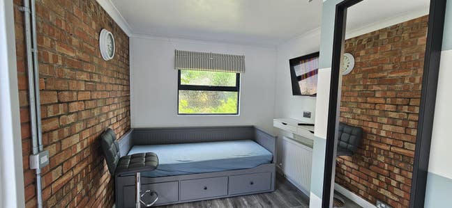Studio for single person Main Photo