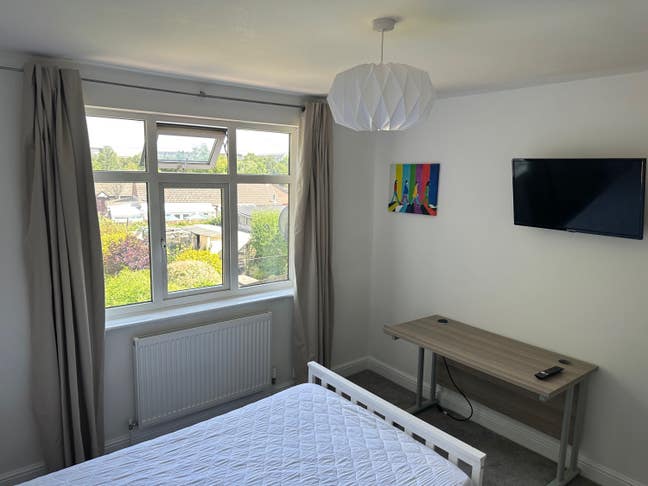 3 Bed flat  - refurbished  Main Photo