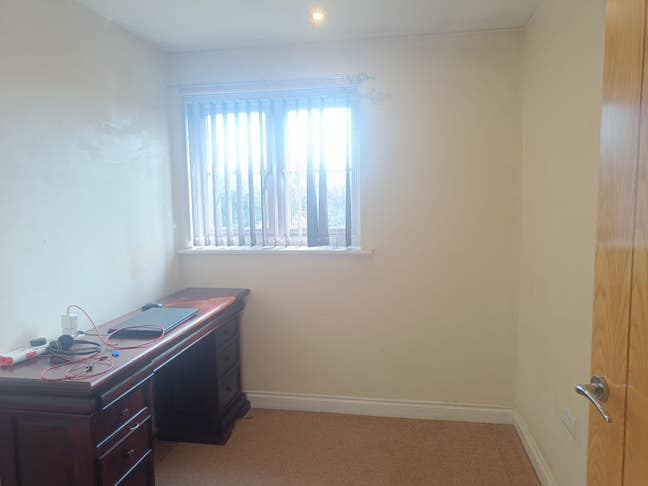 Short-Term Room Let – M12 Main Photo