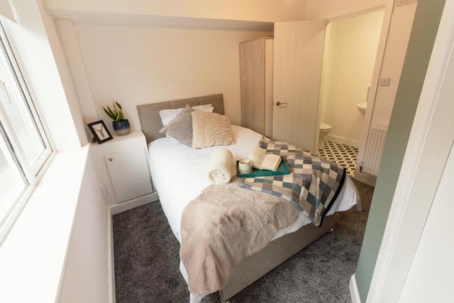 NEW house share,En-suite Room available, bills inc Main Photo