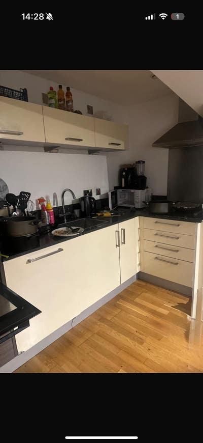 2 bed flat tenancy takeover  Main Photo