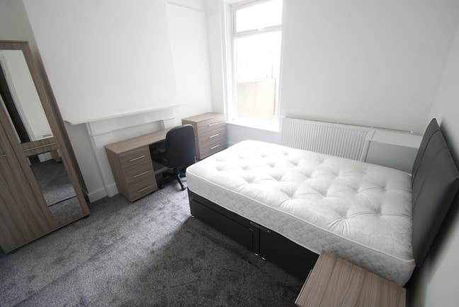 ✨£100 Special Cashback Offer!✨ 2 Rooms Available  Main Photo