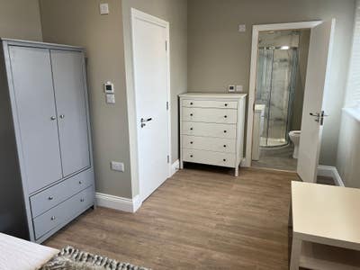 En-suite. Good standard in good location.  Main Photo