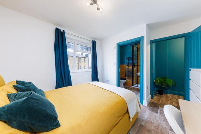  - 🛏️ Ensuite Room on City Road!  🚿 Main Photo