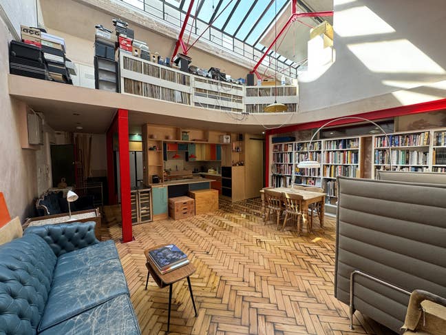 Unique School Conversion, with Glass Roof!  Main Photo