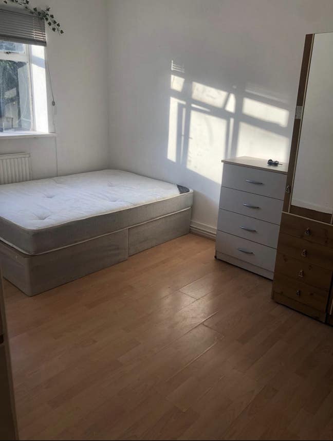 2 Double rooms in Westferry/ Canary Wharf  Main Photo