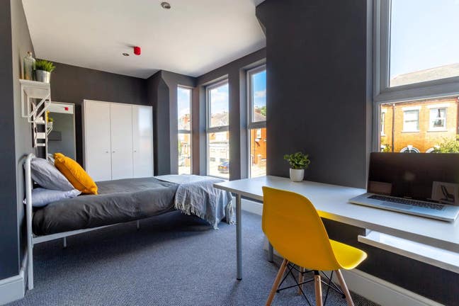 Ensuite Rooms Available Next Week Main Photo