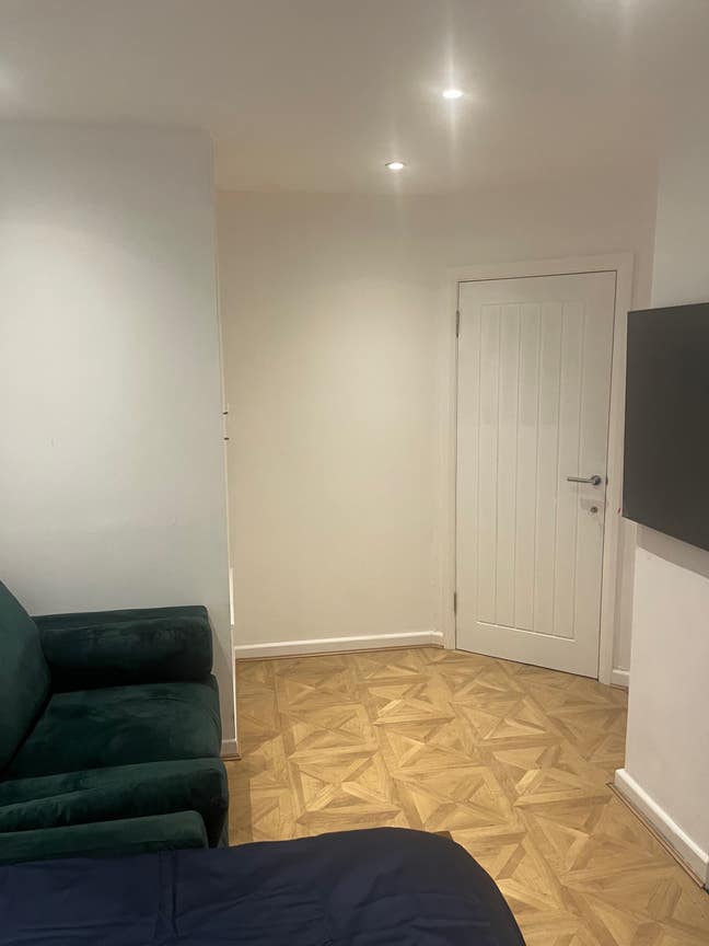 Room to let  Main Photo