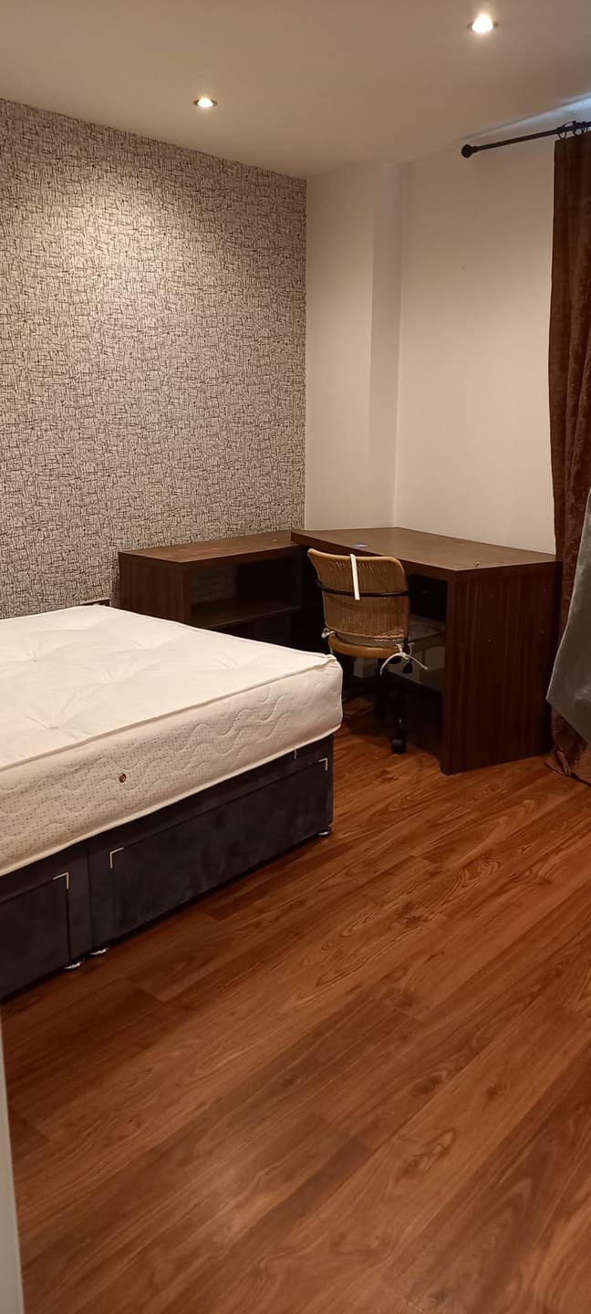 Spacious Double Room in Flatshare Main Photo