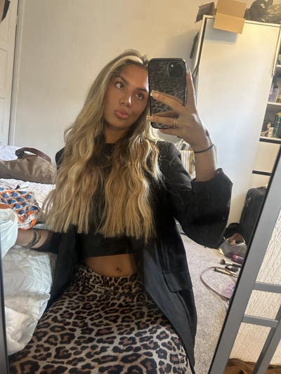 Flatmate Needed - 2 bed 2 bath NQ Main Photo