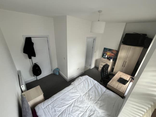 Double Room with Private Ensuite – Prime Location Main Photo