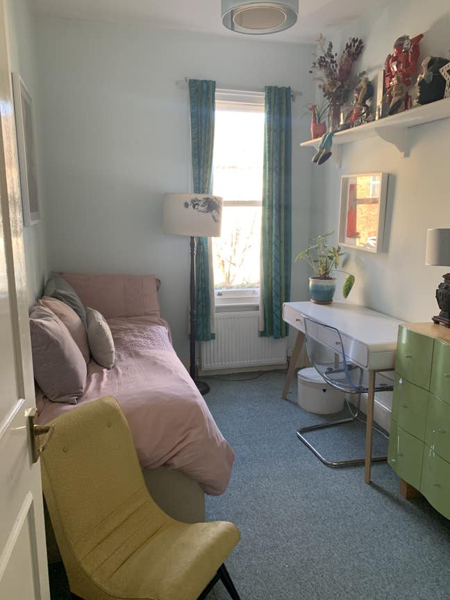 Double + single, sunny house, fashionable area Main Photo