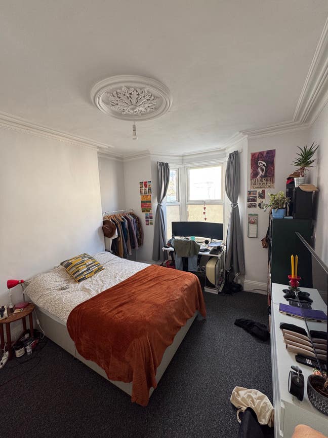 Spare Room in St Paul’s Bristol Main Photo