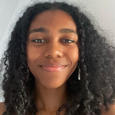 Looking for a calm and positive flat Main Photo