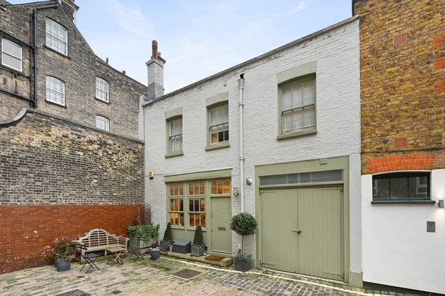 Mews House in Marylebone village Main Photo