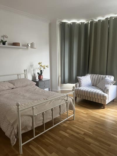 Double Room in Kensington Olympia Main Photo