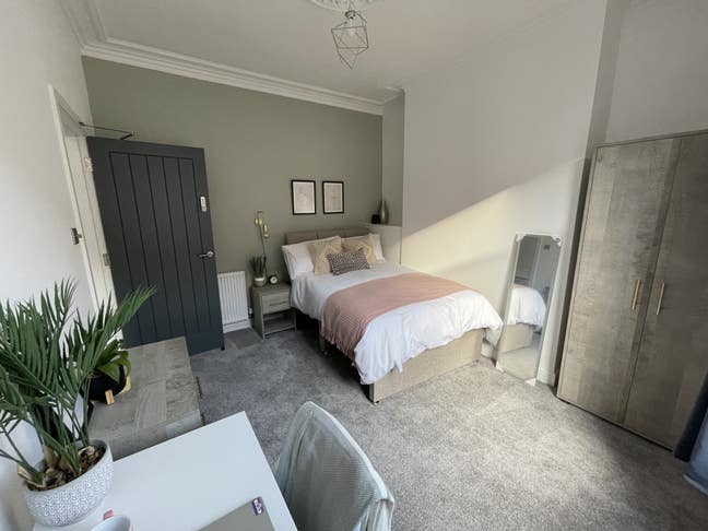 Gorgeous Double En-Suite Bedrooms for Students! Main Photo