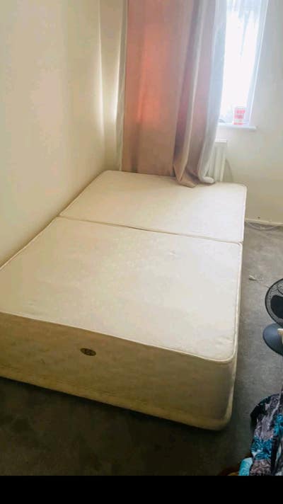 Room for rent  Main Photo