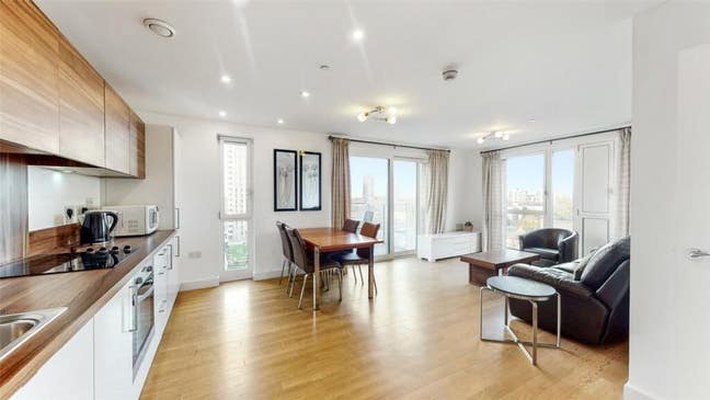 Ensuite room in new building near Bromley-by-Bow Main Photo