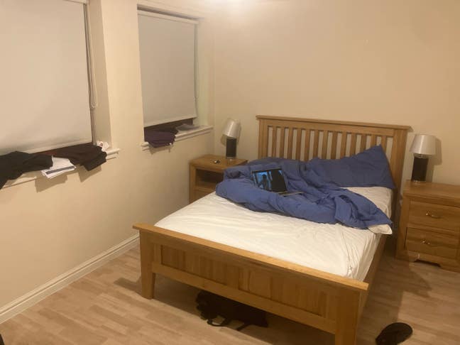 Nice room next to the city centre Main Photo