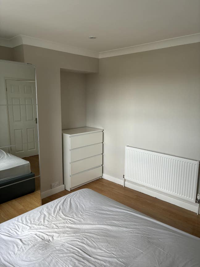 Double bedroom available (Bills inc) Main Photo