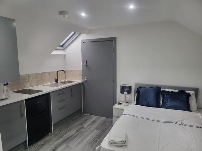 Self contained Studio room- All bills inc Main Photo