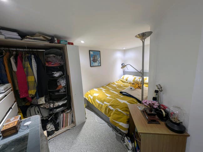 Housemate in small central penryn Main Photo