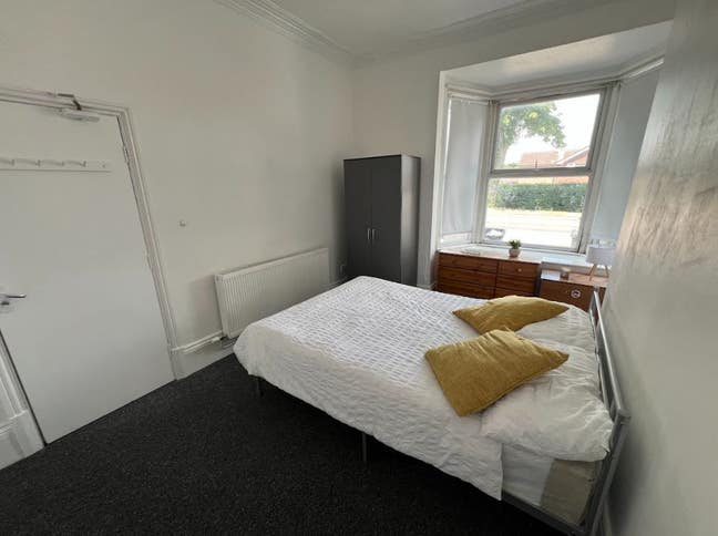 New Spacious Double Room with Ensuite  Main Photo