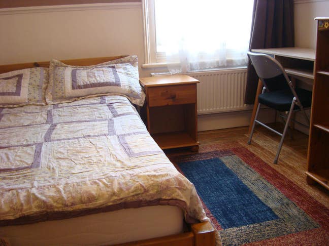 Double Room - Wood Green Main Photo
