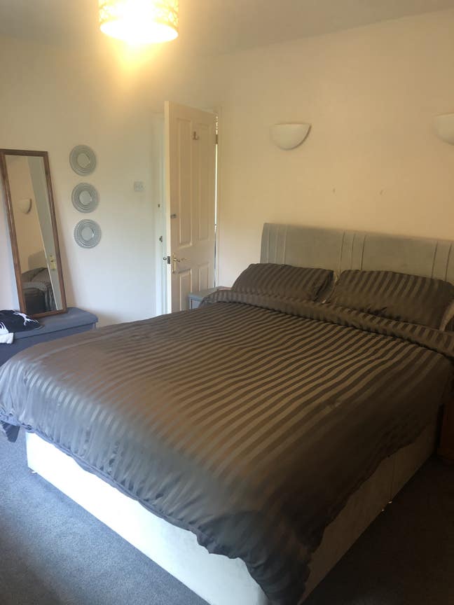 Very comfortable Master Double Bedroom Main Photo