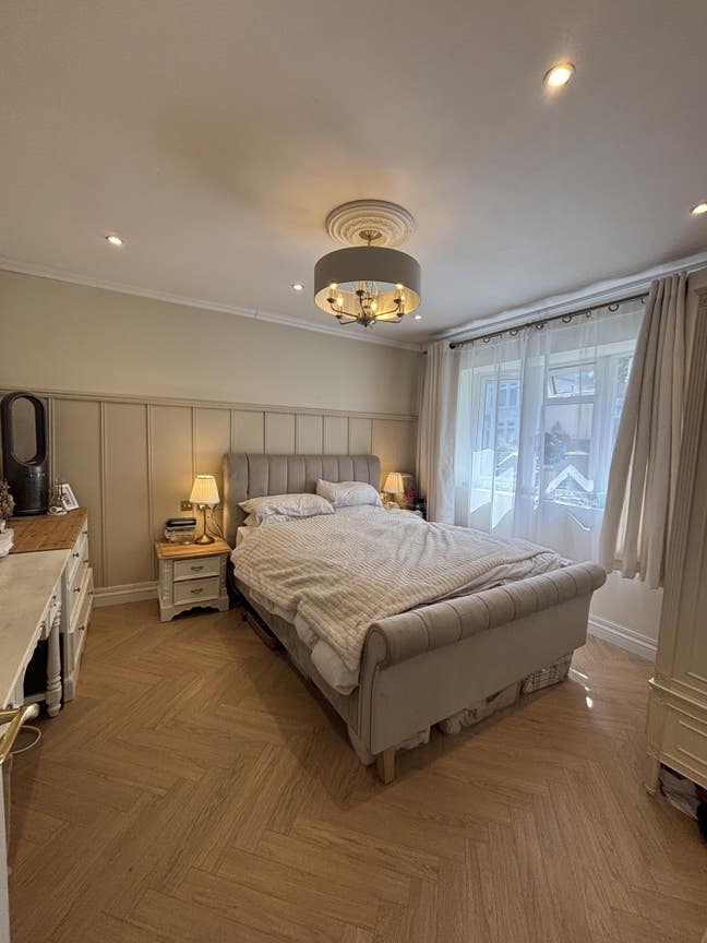 Stunning king room, garden, conservatory  Main Photo