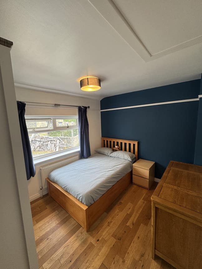 Double room with great transport links Main Photo