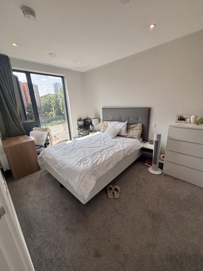 En-suite double room  Main Photo
