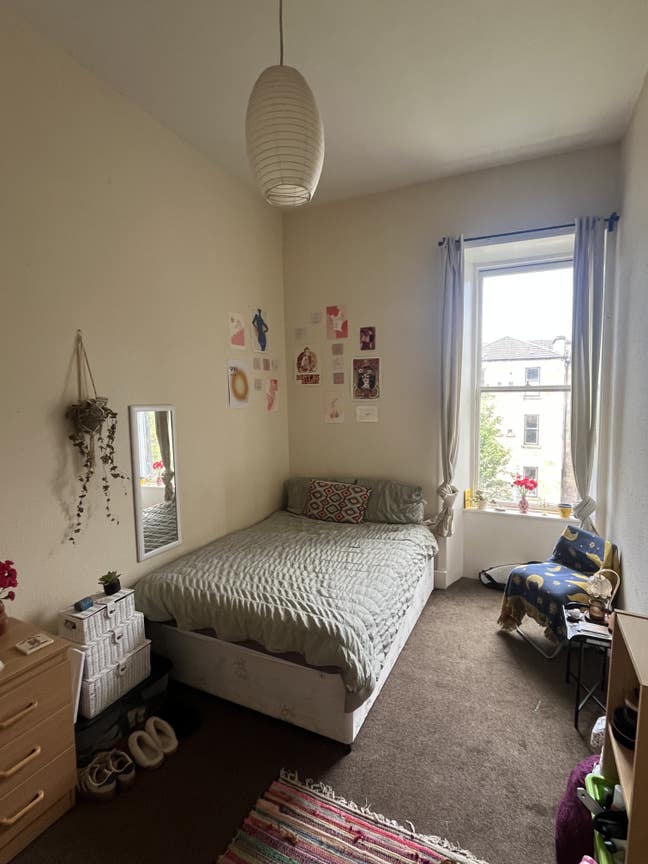 Looking for flatmate to join our flat in Hillhead! Main Photo