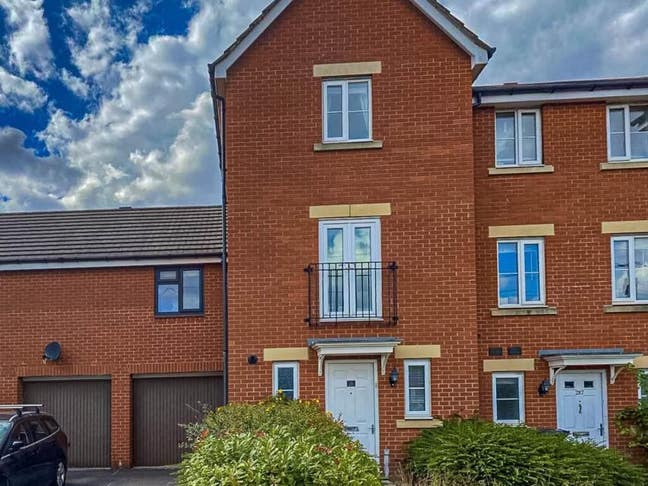 Spacious Double Room to Rent in BS7 0EE Main Photo