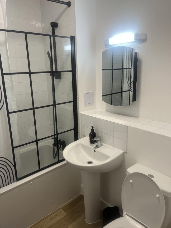 ✨ Modern Double Room – £800 (ALL Bills Included)  Main Photo