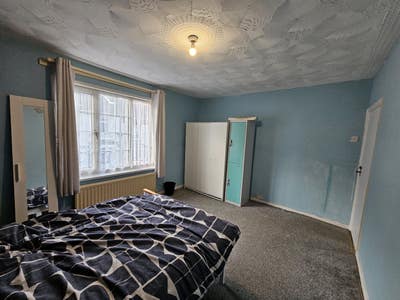 Large Double Room – Bills Included – Quiet House Main Photo