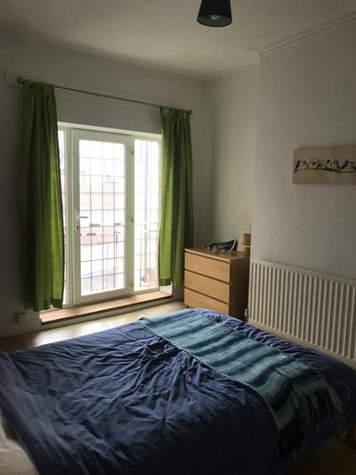 Large single room in flatshare - 2 mins from sea!  Main Photo