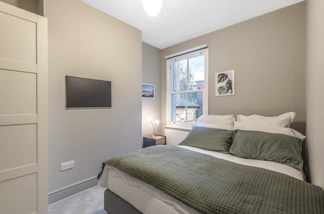 Stunning Double Bedroom - Clapham Junction Main Photo