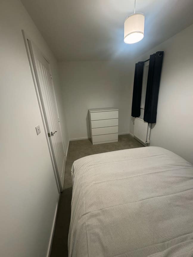 Double room to Rent  Main Photo