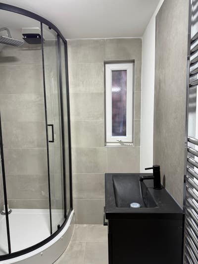 2-Bedroom Flat Newly Refurbished   Main Photo