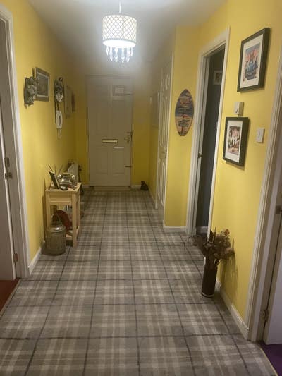 Spare room in 2bed flat Mon-Fri Main Photo
