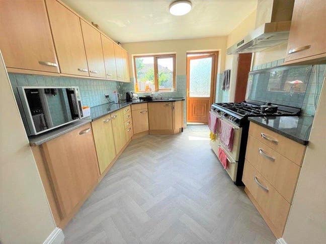 Clean rooms to let in Ilford area Main Photo