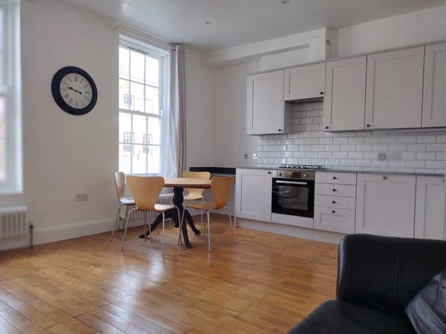 Musically-Minded Housemate Wanted in Hammersmith! Main Photo