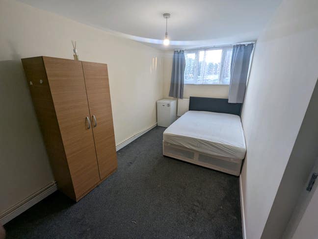 Lovely Rooms Available W/Cleaner | 15Min to Stn Main Photo