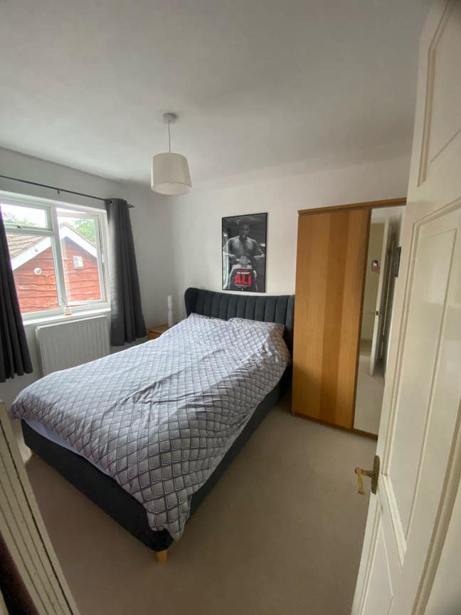 Double size furnished room  Main Photo