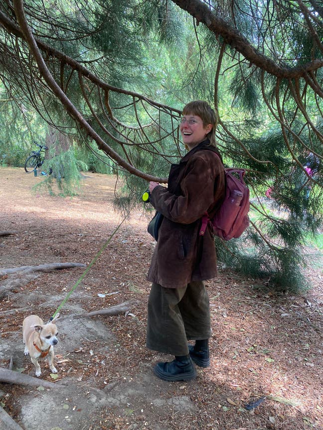 Friendly arts professional with little dog Main Photo