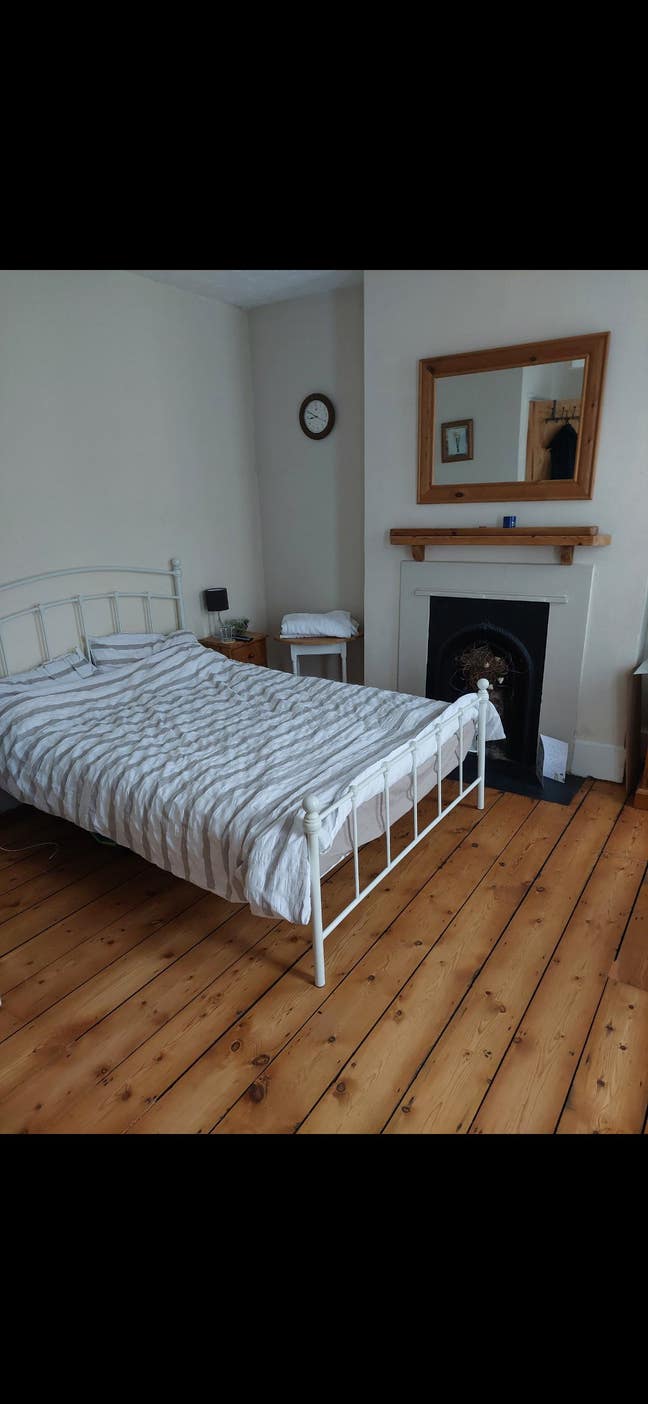 Lovely Clean Double Room To Let in Ramsgate Main Photo